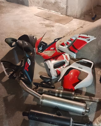 carene Yamaha yzf r6 2000