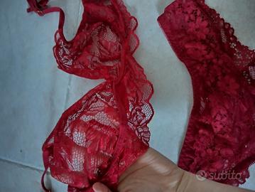 completo intimo rosso taglia M donna 