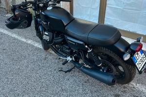 Moto Guzzi v7 lll stone anno 2018