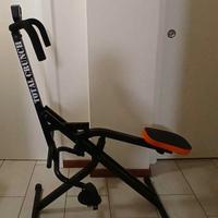 attrezzo sportivo per addominali e glutei