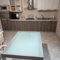 Tavolo da cucina 