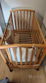 lettino in legno