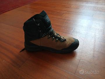 Scarponi trekking uomo n. 42
