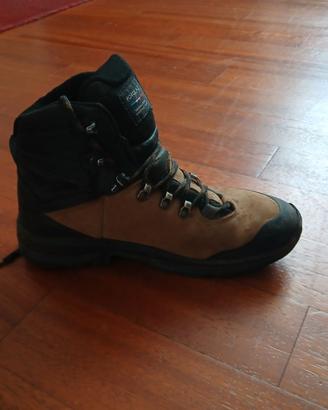 Scarponi trekking uomo n. 42