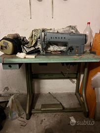 Cucitrice professionale Singer