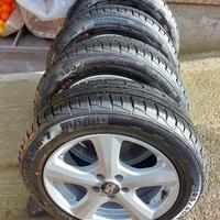 GOMME MOMO CON CERCHIO IN LEGA