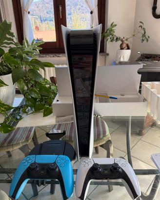 Ps5 Digital 825GB + 2 controller e G335 Logitech