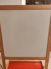 lavagna Ikea con rotolo di carta