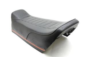 SELLA SUZUKI GS 450 S