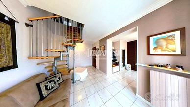 TRILOCALE COMPLETAMENTE RISTRUTTURATO CON ASCENSOR