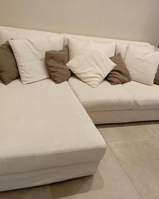 DIVANO ANGOLARE CON CHAISE LONGUE