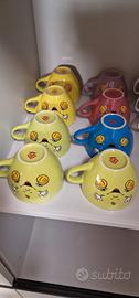 8 tazze ( colorate ) per colazione 