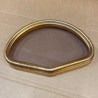 CORNICE PER VENTAGLIO IN LEGNO DORATO.