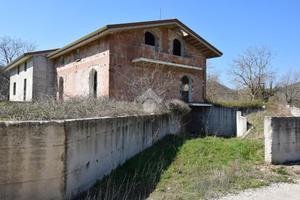 VILLA A SCHIERA A DURAZZANO