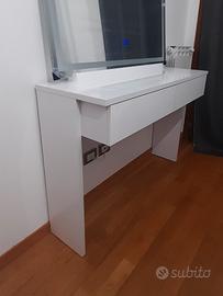 toeletta bianca laccata 