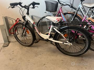 Bicicletta di marca SCOOL,  bimbo 7 - 10 anni