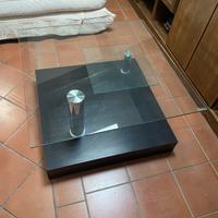 Tavolino da salotto in vetro
