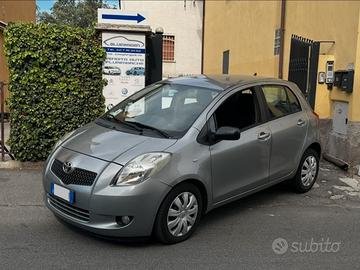 Toyota Yaris 1.3 Benzina 5 porte 87cv anche x NEOP