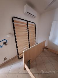 Letto con rete in doghe ed armadio