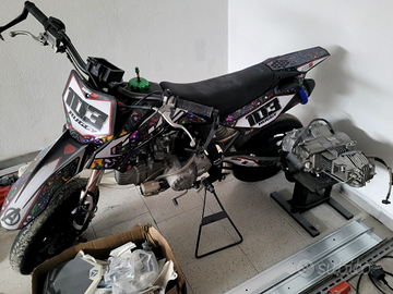 Ycf 190