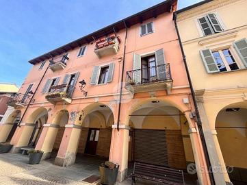 4 LOCALI A GASSINO TORINESE