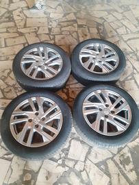Peugeot 208 Cerchi e Gomme 195/55/16 Estive