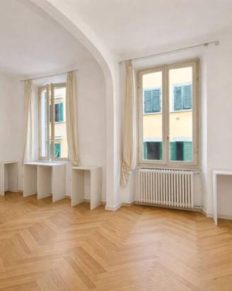 FIRENZE, VIA DEI PEPI APPARTAMENTO DI 4 VANI € 345