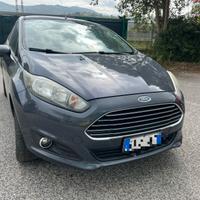 Ford Fiesta 1.5 TDCi 75CV 5 porte Titanium