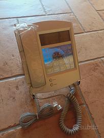Telefono fisso da tavolo con display LCD vive