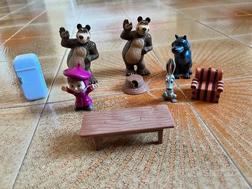 Set di personaggi Masha e orso