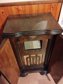 mobile radio giradischi anni 40