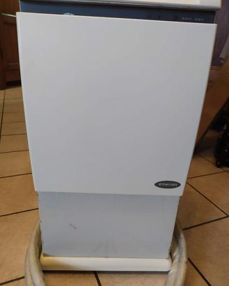 Condizionatore portatile  con 5 metri di tubo