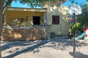 Villa a pochi minuti dal paese