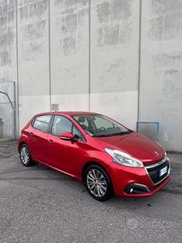 Peugeot 208 1.2 benzina