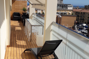 Attico in Alassio con box auto