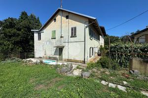 CASA SEMINDIPENDENTE A PIATTO