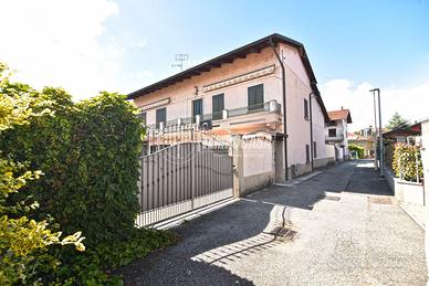 BRANDIZZO VILLA INDIPENDENTE SU TRE LATI RISTRUTTU