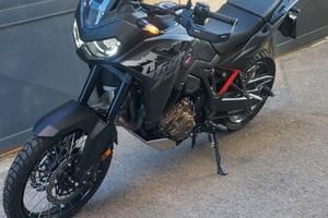 AFRICA TWIN 1100 cambio DCT 2024