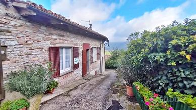 CASA SEMINDIPENDENTE A FOSSATO DI VICO