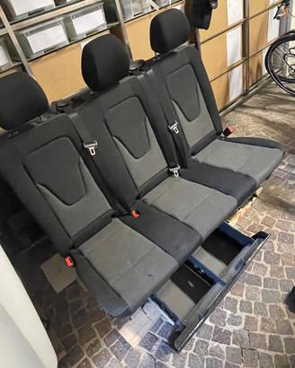 Mercedes Vito panca tre posti con pianale