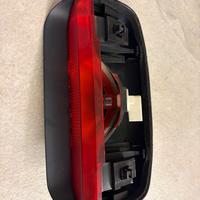 Faro stop centrale posteriore daihatsu Sirion
