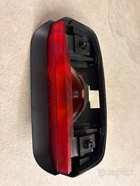 Faro stop centrale posteriore daihatsu Sirion