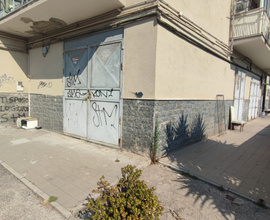 Locale commerciale fronte strada