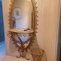 Specchiera con mensola in ferro battuto dorato + p