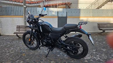 Moto Royal Enfield Himalayan agosto 2019 