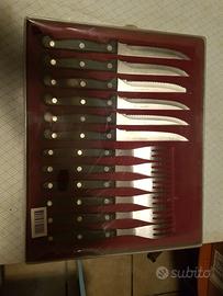 Set forchette e coltelli per carne
