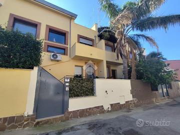 VILLA A SCHIERA A SANTA MARIA A VICO