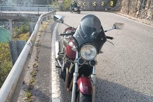 Suzuki GSX 750 Inazuma