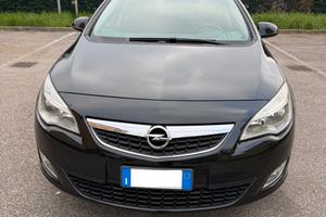Opel Astra 1.4 METANO - NEOPATENTATI - 12 MESI DI 