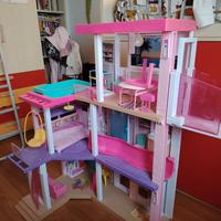 Lotto indivisibile villa dei sogni e Barbie 